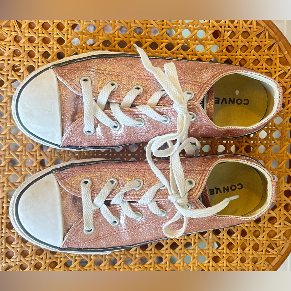 Converse Pink Sparkly Kids Sneaker